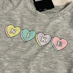 GIRLS LITTLE KIDS' NIKE SWOOSH LOVE T-SHIRT with pastel glitter HEARTS NEW
